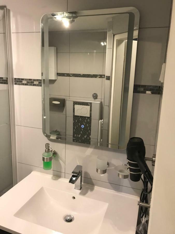 Apartment Maximilians Düsseldorf Eksteriør billede
